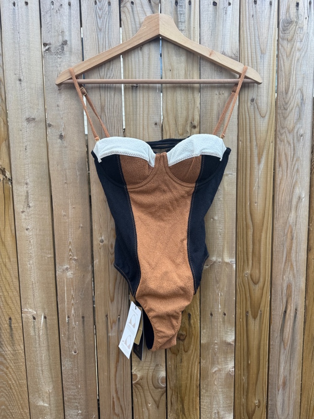 Vix paula hermanny Colorblock One-Piece Swimsuit NWT